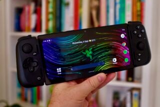 Razer Edge front