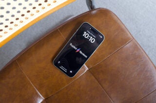 iPhone 15 front